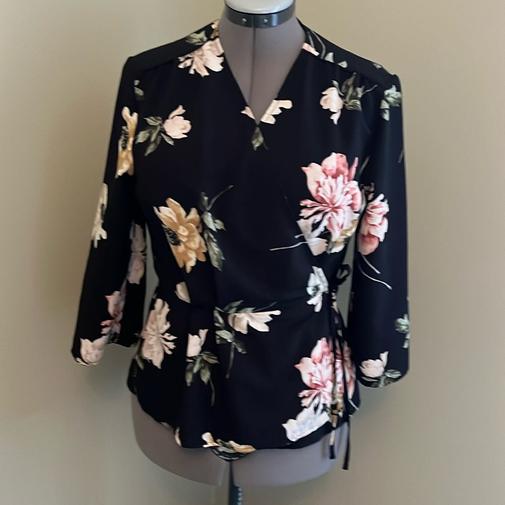 Women’s wrap blouse